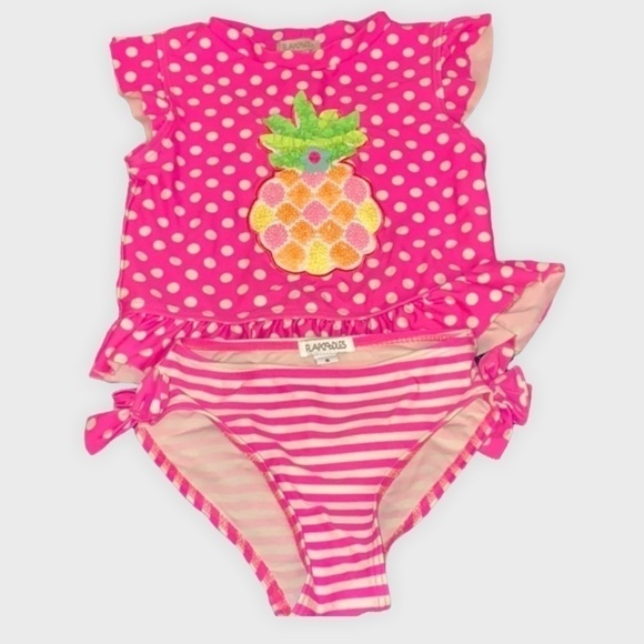 Swimsuit. Two piece. pink and white. Size 6 🛍 - Picture 1 of 2